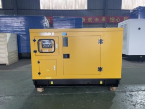 مولد ديزل صامت 3 مراحل 20 كيلو وات 25 كيلو فولت أمبير تبريد مياه عازلة للصوت إطار مفتوح 50/60 هرتز GEEMKA - Product Image 3