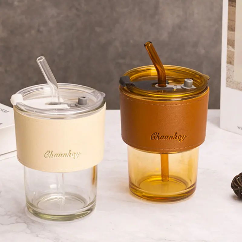 2023 nuevo diseño transparente vaso para beber borosilicato reutilizable viaje café taza de vidrio taza niños taza de leche con pajita y tapa
