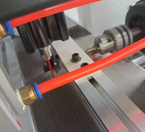 Üç bir dikey ve yatay matkap yan delik delme delme makinesi delme makinesi çok kafa ahşap delme makinesi - Product Image 3