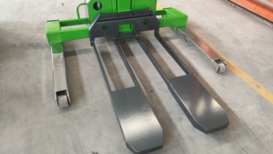 Van Truck <strong>Used</strong> 0.5t 1t Straddle <strong>Stacker</strong> Self Loading <strong>Stacker</strong> 1000kg Walkie Truck Power <strong>Stacker</strong> Forklift Use for USA Pallet - Product Image 5