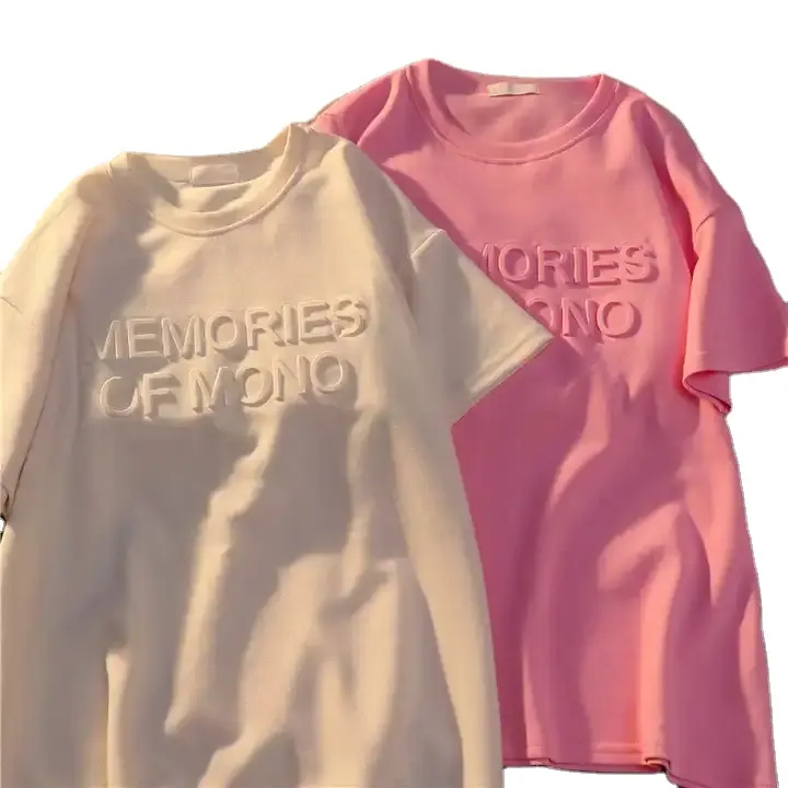 Impresión personalizada Tops Logo 2023 verano nueva moda suelta cuello redondo manga corta 100% algodón 3D repujado camiseta de gran tamaño mujeres