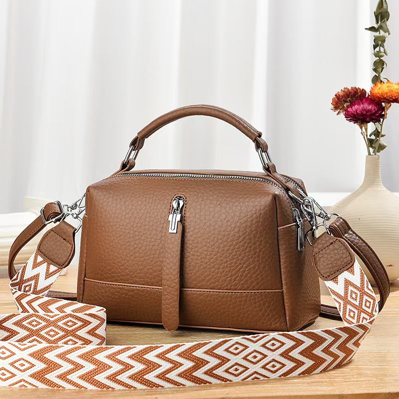 สีน้ำตาล