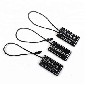 Etiquetas colgantes de cuerda personalizadas, logotipo en relieve, sello de plástico, etiqueta de autenticidad para ropa, zapato, reloj - Product Image 5