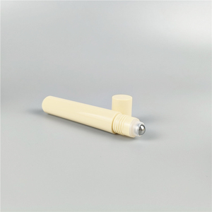 OEM <span class=keywords><strong>15</strong></span>毫升生活香水卷瓶10毫升磨砂哑光精油滚球卷塑料瓶