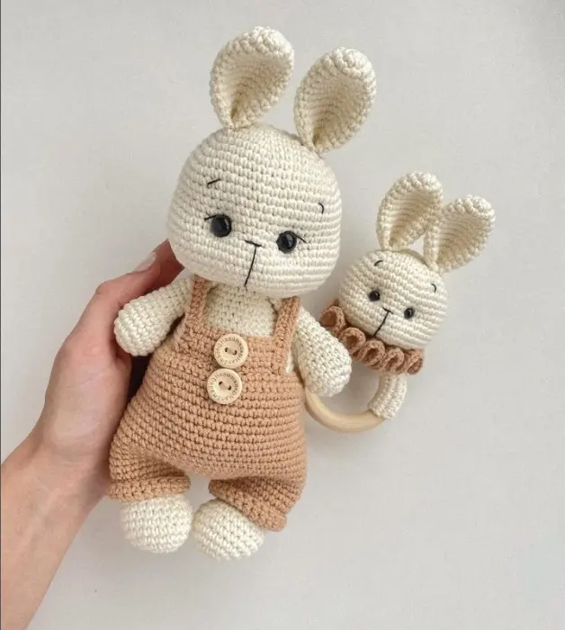 Giocattoli personalizzati morbidi e simpatici Amigurumi coniglietto di cotone coniglio giocattoli per bambini con occhi grandi e stoffa carina