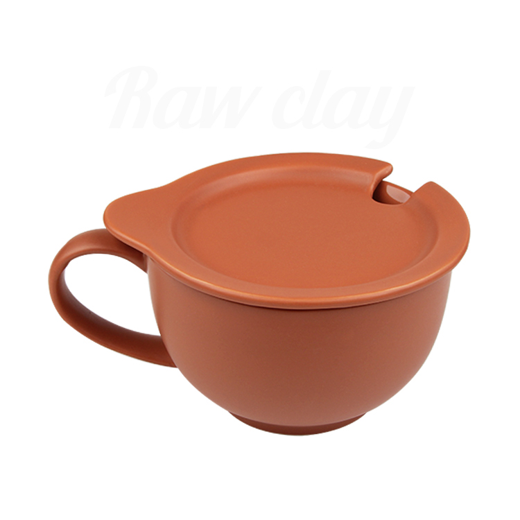 Tasse rouge avec couvercle en bois