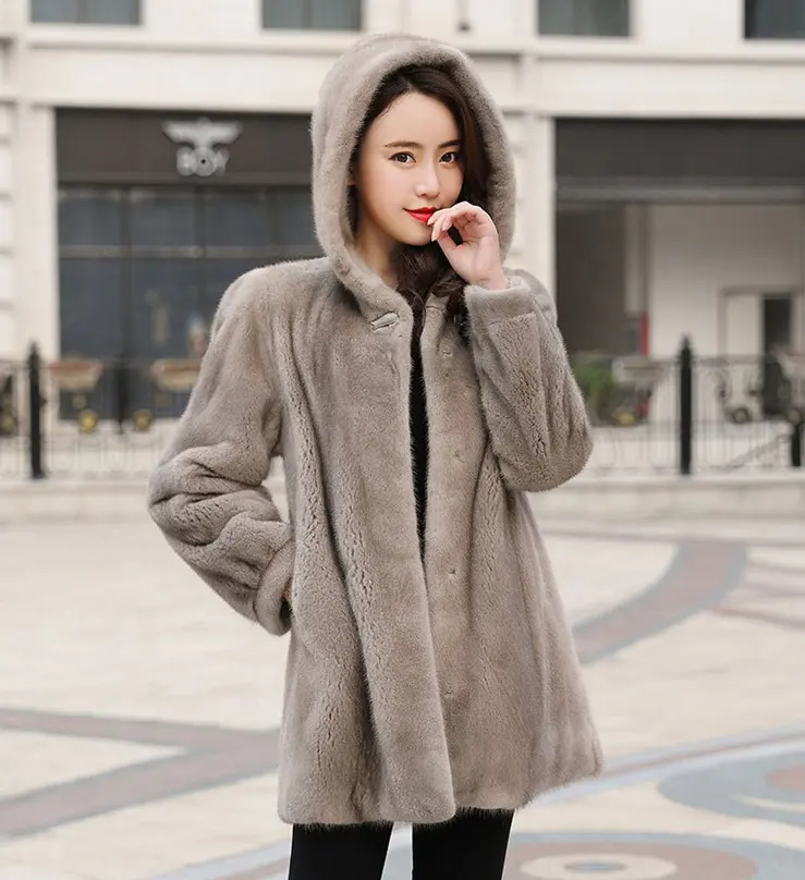 Nuovo intero visone naturale moda lusso vera pelliccia di visone cappotti donna inverno spesso caldo capispalla giacca con cappuccio in peluche