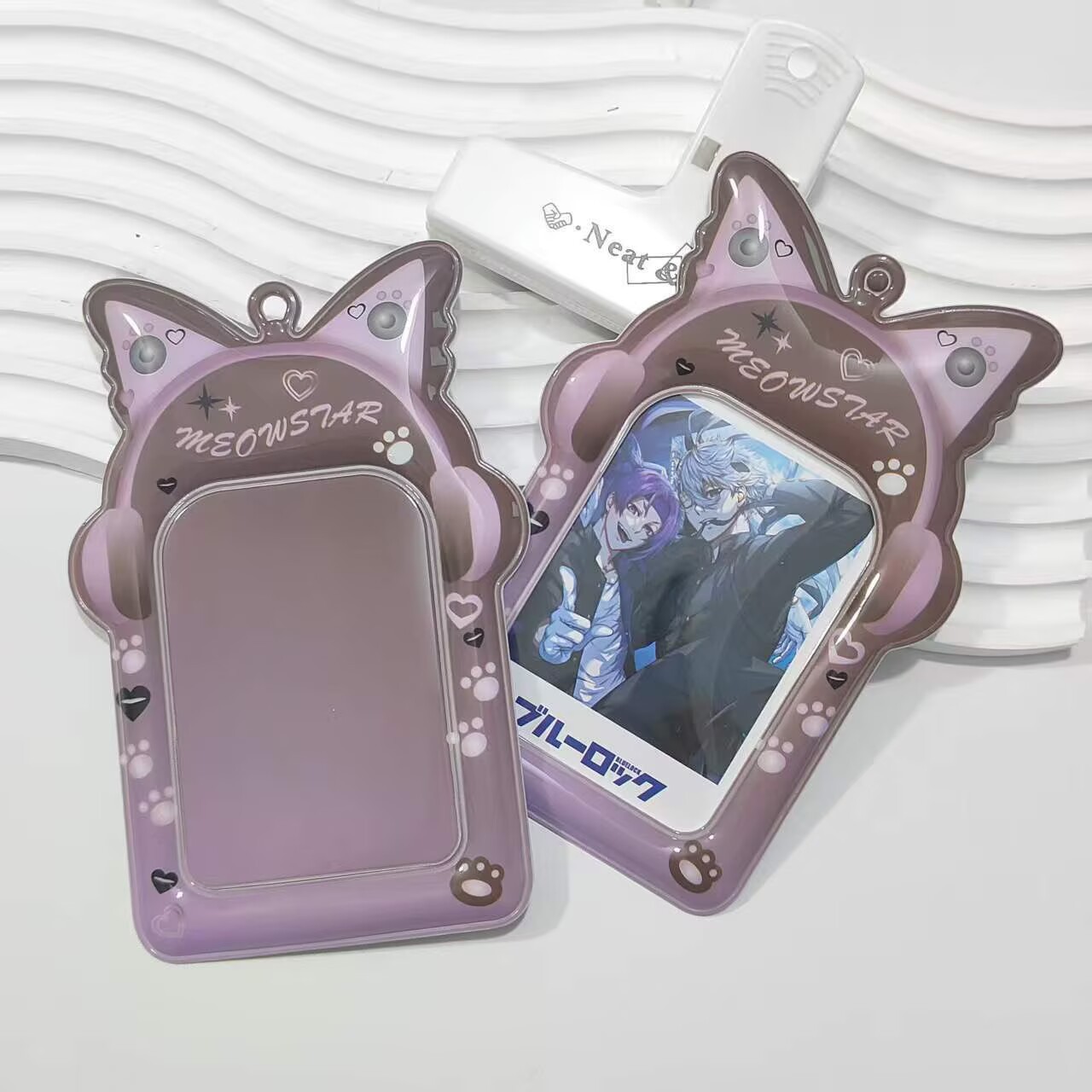 Purple love headphone cat card holder