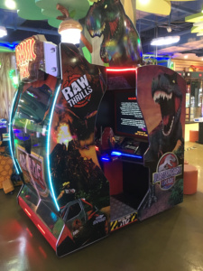Kullanılan Jurassic Park iki kişi ateş etme oyunu makinesi çocuk-uygun jetonla çalışan eğlence tabanca jetonlu oyunlar - Product Image 6