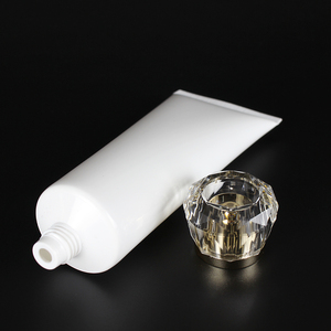 Yeni varış lüks 100ml beyaz kozmetik kapları yumuşak plastik göz kremi tüpü kapaklı kozmetik için boş ambalaj