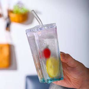C669 300毫升耐高温彩色玻璃杯五角星杯子渐变彩色带吸管玻璃水瓶
