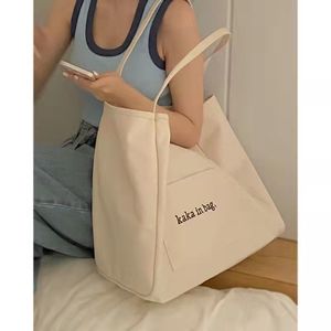 <strong>The</strong> Latest Fashion Designer <strong>Bags</strong> Are of High Quality and Top Quality. - Product Image 6