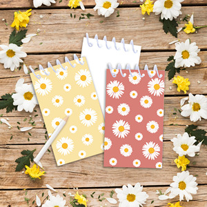 XQ058 Primavera Little Daisy Espiral Notepads <span class=keywords><strong>Mini</strong></span> Vertical Flip Portátil Bobina <span class=keywords><strong>Notebook</strong></span> Presente Decoração <span class=keywords><strong>Notebook</strong></span> para Estudantes
