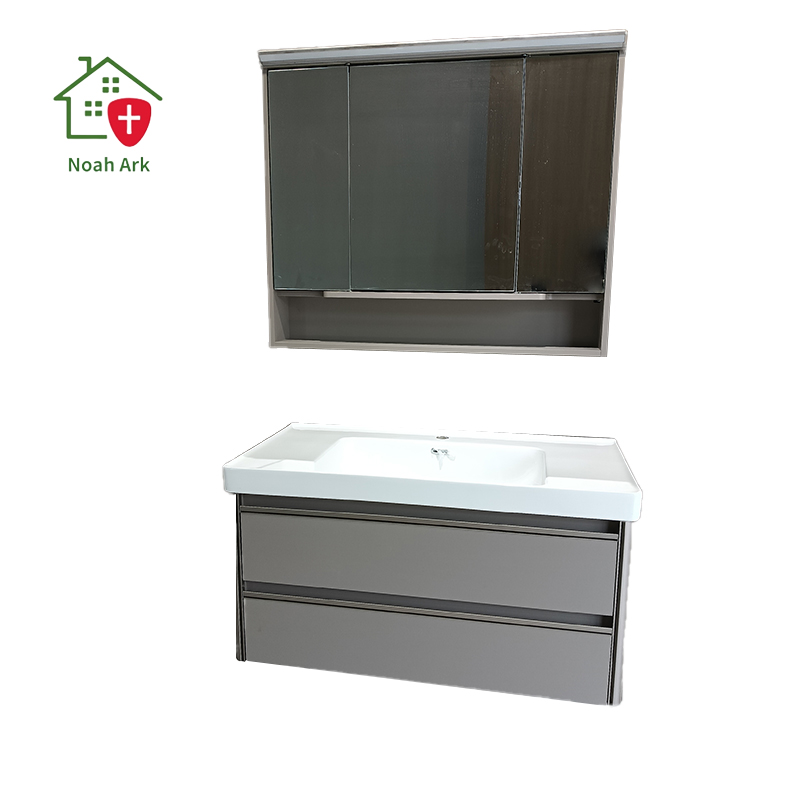 สีเทาเข้ม