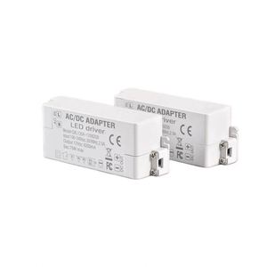 ENTRADA 100-240V, 50/60hZ SALIDA 12V 24V 36V Voltaje constante 15W Adaptador de corriente Led Controlador LED Fuente de alimentación Led