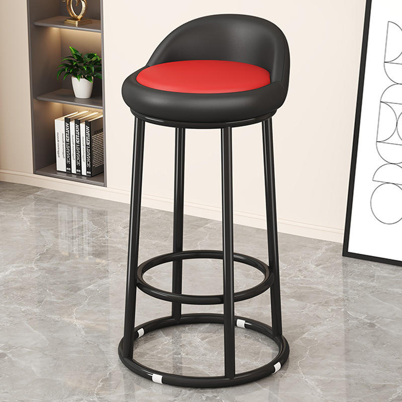 Surface d'assise rouge + noire (cadre peint en noir)
