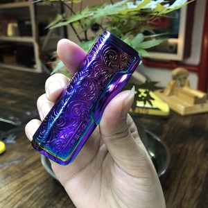 JIFENGT313シガーアクセサリーギフトセット2個エンボスデザインガス詰め替え可能ライターレインボーカラーシガーカッターとライターセット - Product Image 2