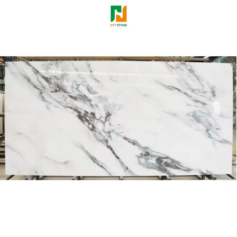 Decorazione di lusso controsoffitti effetto marmo smaltato lastre piastrelle pavimento pannello murale in marmo bianco