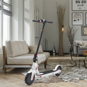 Fabrika doğrudan satış yetişkin elektrikli Scooter 8.5 inç 350W akıllı ışık kaykay şok emici elektrikli scooter - Product Image 2