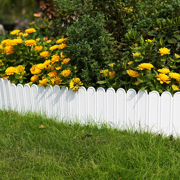 Fai da te PE white Garden Insert Picket Edgings Lawn Flowerbeds pannelli di recinzione da giardino