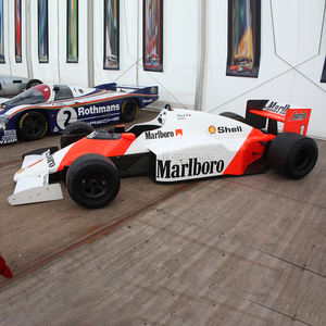 Customized Real Size 1:1 McLaren MP44 Ex Senna Formula 1 Model Sculpture