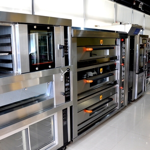 Commercial 3 Deck <strong>Oven</strong> 12-Tray <strong>Gas</strong> and Electric Baking <strong>Ovens</strong> for <strong>Sale</strong> - Product Image 4