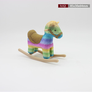บ้านตุ๊กตาขนาดเล็ก1: 12ตกแต่งเฟอร์นิเจอร์ในฉากเครื่องประดับขนาดเล็กสีรุ้งเล็กๆน้อยๆม้าขาวแกว่งของเล่นม้า - Product Image 6