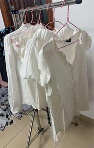 HLYドレスアパレルストック女性混合ファッションカジュアルトップ水着スカート服女性ドレス人気の新しい女性服卸売