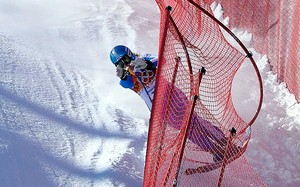 Rete di protezione barriera di sicurezza in Nylon rosso per piste da sci servizio di protezione dello scivolo di taglio personalizzato - Product Image 2