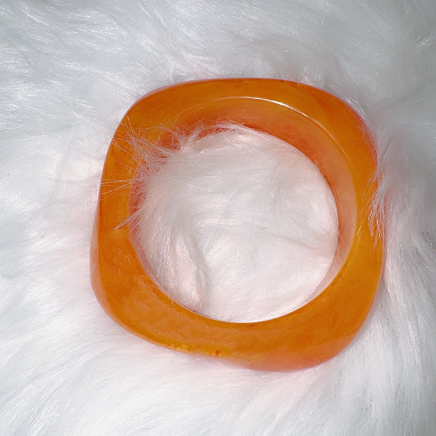 สี่เหลี่ยมจัตุรัส - สีส้ม