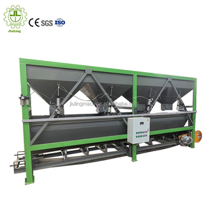 Sistema de dosificación de fertilizante de control de escala de computadora multifuncional de 4 tolvas - Product Image 1