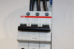Original Brand New <strong>Rittal</strong> SV9340410 Busbar Module With C40 Fuse for PLC - Product Image 2