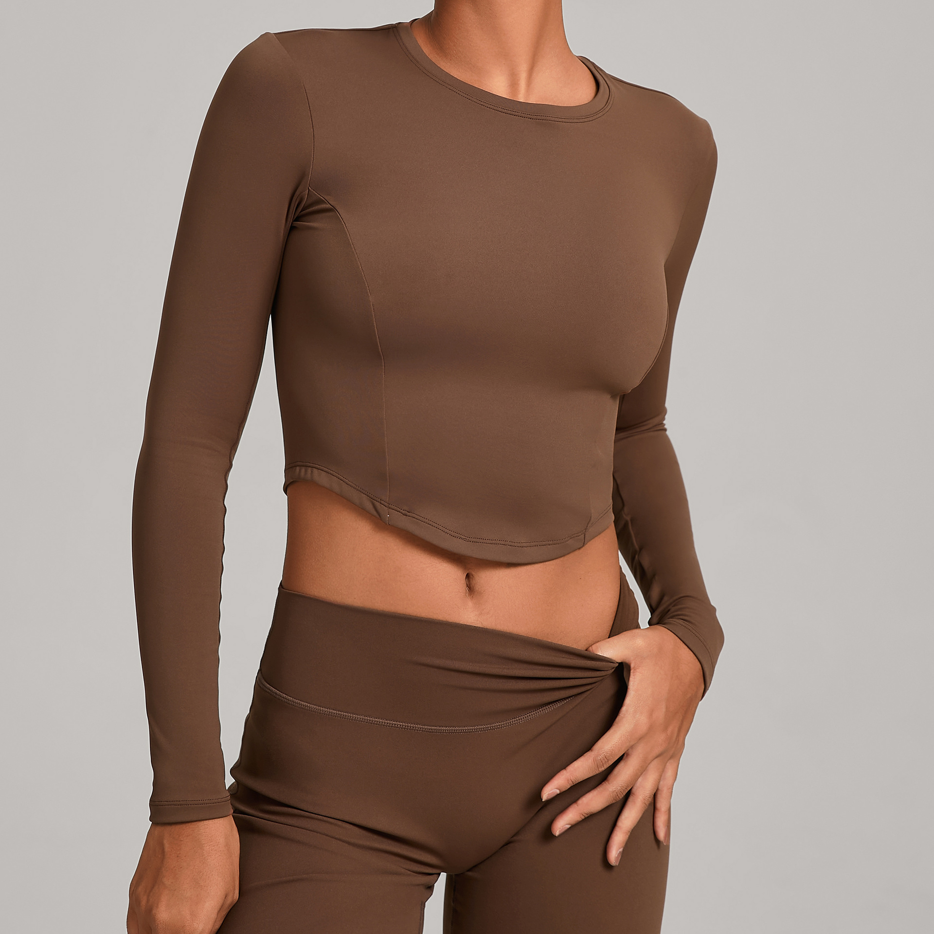 Tops Marrones de Manga Larga