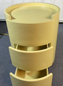 モダンラグジュアリークリームシンプルラウンドナイトスタンドコンパクトベッドルームオークキャビネットベッドサイドテーブル家庭用