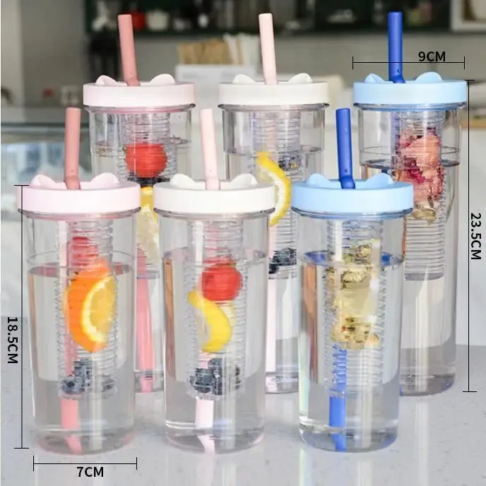 BPA Free 500ml 700ml filtro tè alla frutta bicchiere bottiglia di acqua di plastica esterna bottiglia di acqua con paglia lungo infusore