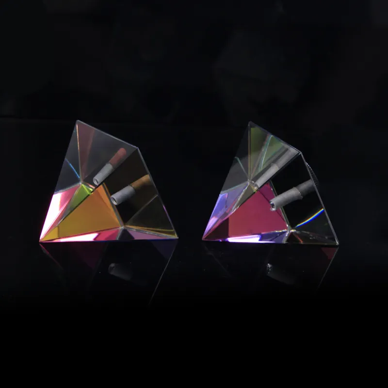 Pyramide en cristal 9mm, verre optique multicolore, avec vis