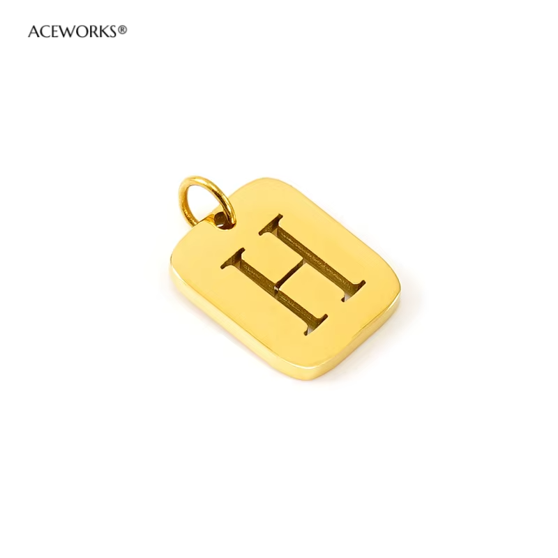 Pendentif simple H
