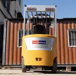 Carretilla elevadora eléctrica de 2 toneladas con función de grúa elevadora integrada Nuevo diseño que revoluciona el manejo de mercancías pesadas - Product Image 1