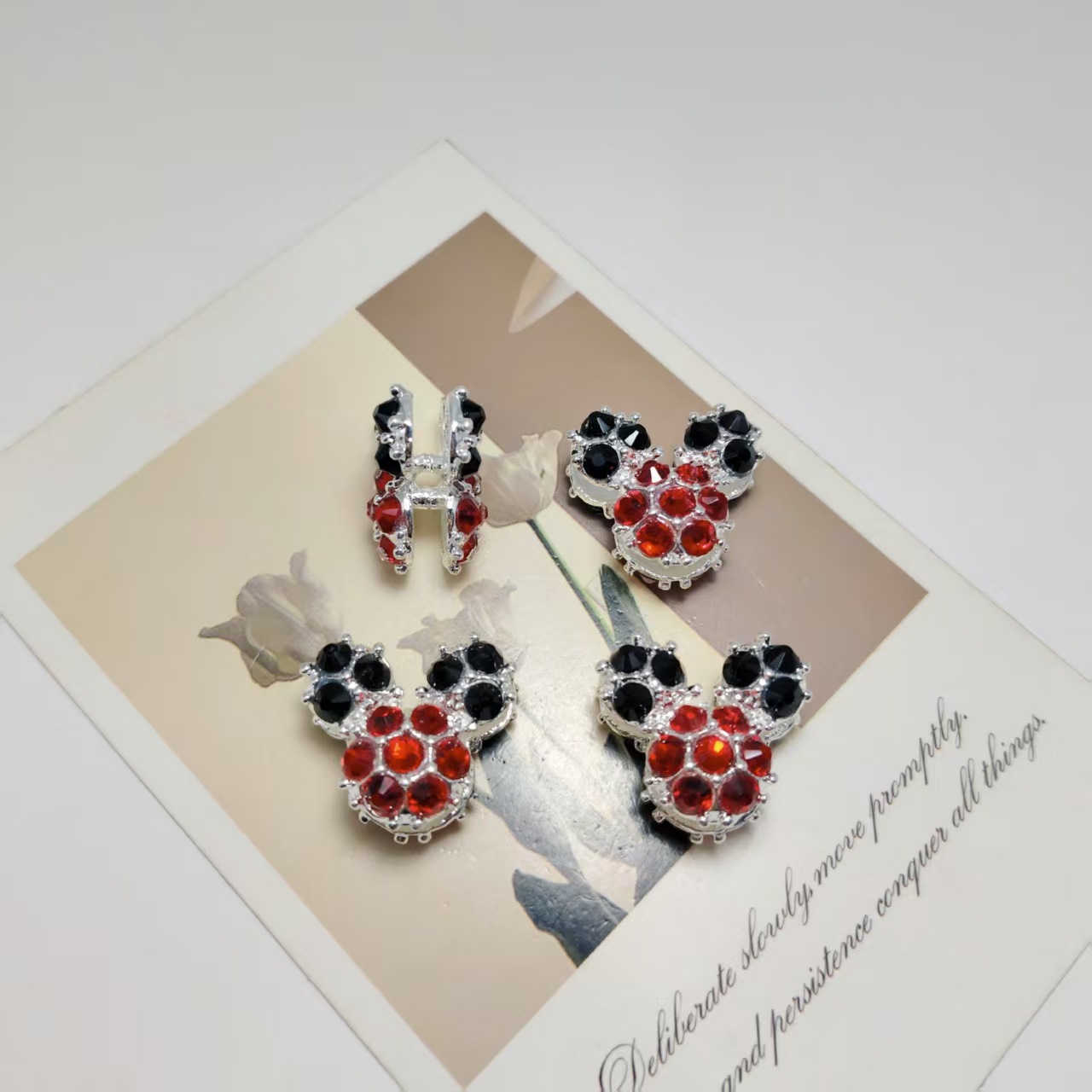 Chapado en plata - Diamante negro Diamante rojo
