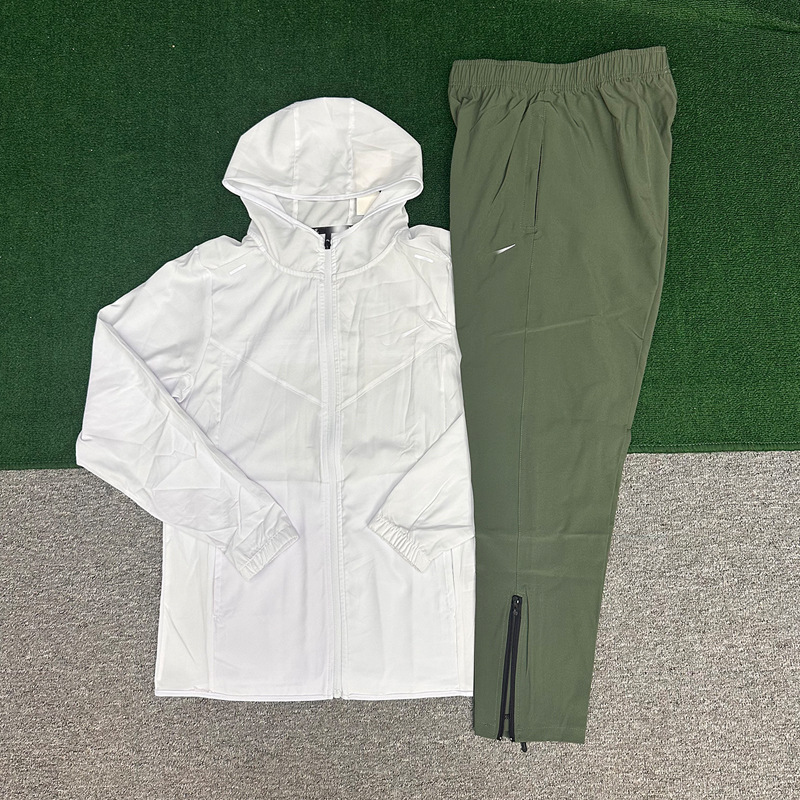 2201 white + 1789 green