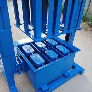 Blocco di piccola scala che fa il funzionamento manuale senza potere 3 pezzi per volta 8 pollici macchina del blocco di cemento - Product Image 2