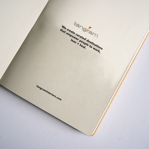 Venta al por mayor de cuaderno de China impresión personalizada B5 200 páginas cuaderno de papel con diseño estampado - Product Image 4