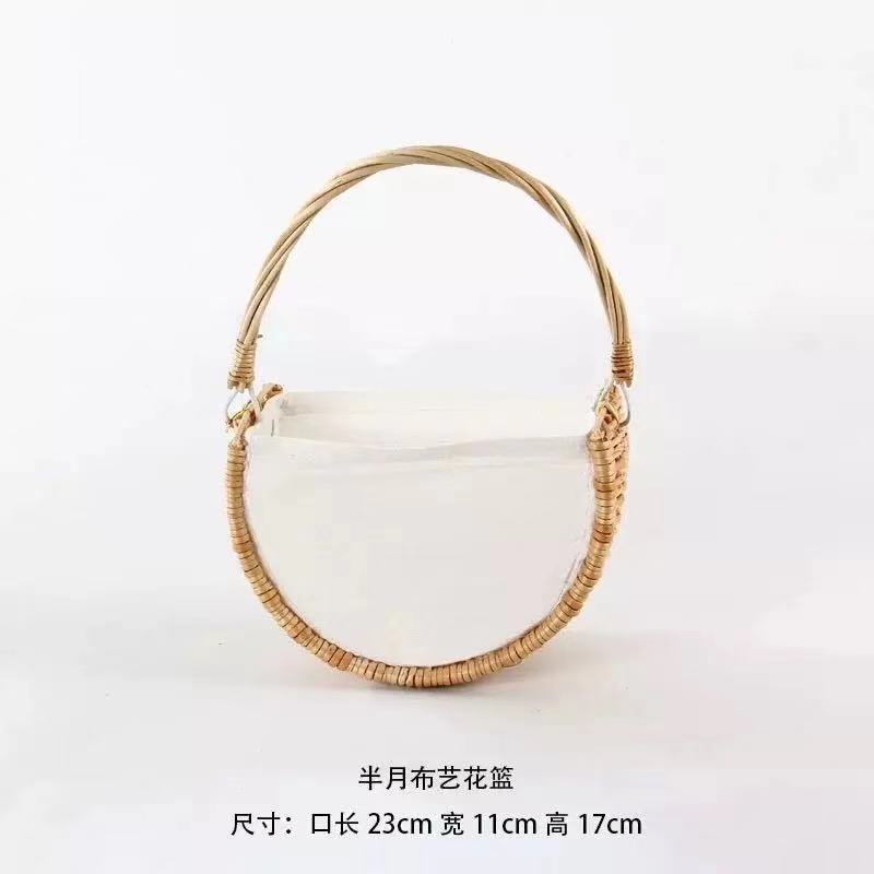 Half-moon basket