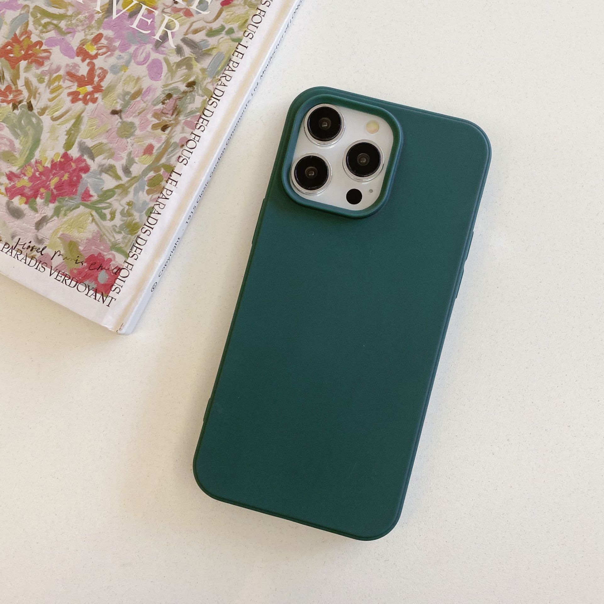 verde oscuro