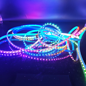 DC24V WS2811 striscia Led 5m 60 Led/m bianco/nero PCB 2811 Led indirizzabile luce digitale - Product Image 3