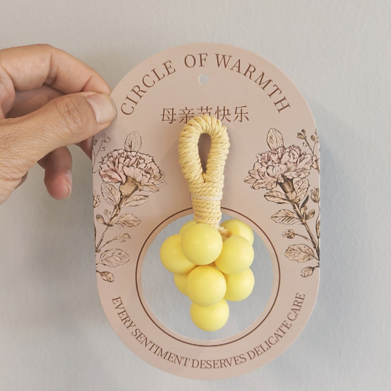 Mothers day-macaroon yellow