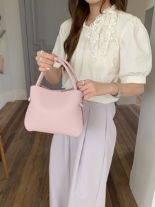 2025 basit nazik çok yönlü kişilik gündelik çanta niş tasarım şeker renk Crossbody fermuarlı çanta kapatma taşınabilir - Product Image 4