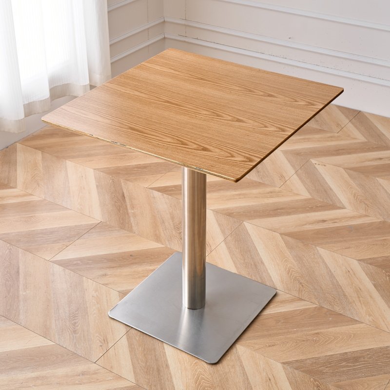 50 m² couleur bois naturel + plaque carrée en acier inoxydable