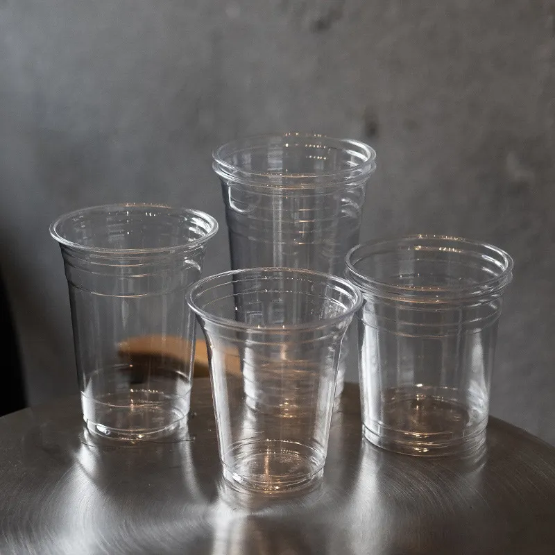 ストロー付きデザートアイスティージュースコーヒーヨーグルトプディング用のリサイクル再利用可能な透明で安価なU字型プラスチックカップ