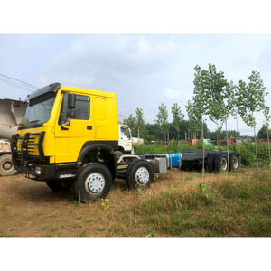 津巴布韦新型430马力豪沃T7H牵引车卡车中国重汽豪沃6x4牵引车头
